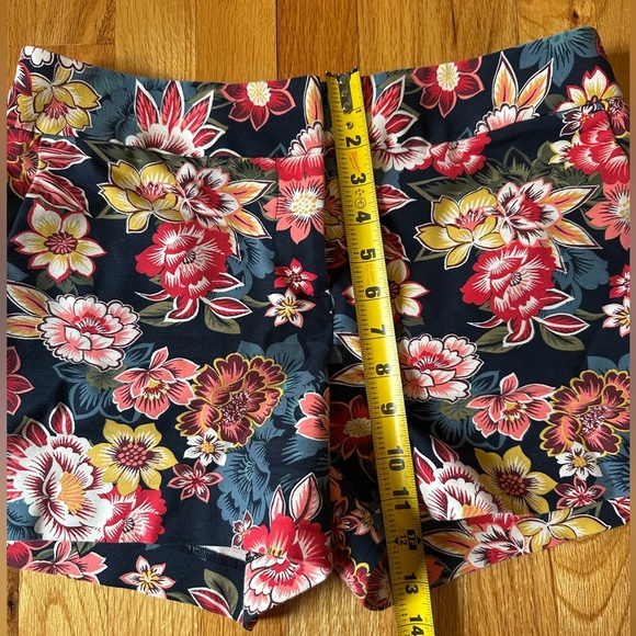 LOFT Floral Cotton Riviera Shorts Navy & Red Size 4 - Picture 5 of 8